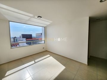 Hermosa y moderna casa estilo industrial a la venta en Lomas de Juriquilla.