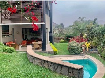 VENTA DE HERMOSA CASA EN EN CONDOMINIO EN LA PLANICIE 2DA. ETAPA