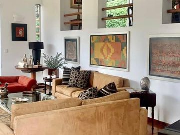 VENTA DE HERMOSA CASA EN EN CONDOMINIO EN LA PLANICIE 2DA. ETAPA