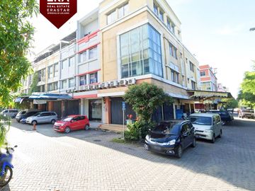 Ruko Hoek! Komplek Ruko Mega Grosir Cempaka Mas, Jakarta Pusat