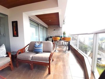 VENDO DEPARTAMENTO EN LA EXCLUSIVA AVENIDA CERROS DE CAMACHO - SURCO
