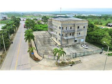 BODEGA EN VENTA, ZONA FRANCA PARQUE CENTRAL TURBACO.