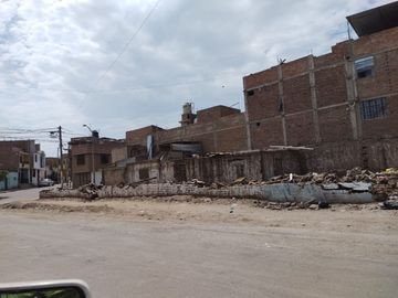 AMPLIO TERRENO EN LA ESPERANZA, TRUJILLO