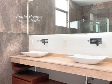 Casa Nueva en venta de Lujo en Puertas Las Lomas Zapopan Zona Andares Puerta de hierro Punta Premier