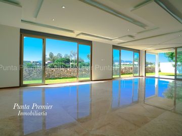 Casa Nueva en venta de Lujo en Puertas Las Lomas Zapopan Zona Andares Puerta de hierro Punta Premier