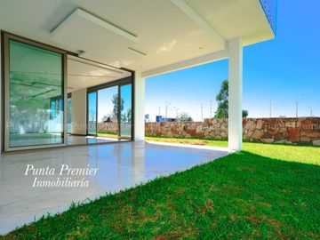 Casa Nueva en venta de Lujo en Puertas Las Lomas Zapopan Zona Andares Puerta de hierro Punta Premier