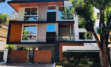 House and Lot Sale at Don Antonio Royale Quezon City