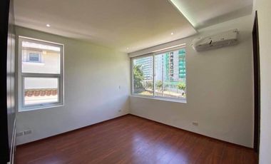 House and Lot Sale at Don Antonio Royale Quezon City