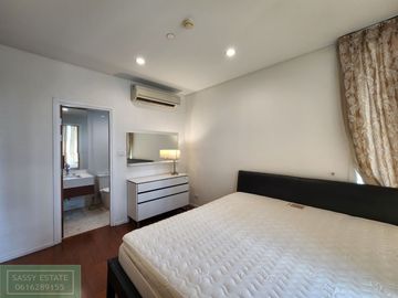 For sale, Wind Sukhumvit 23 Condominium nice room, low floor, unblocked view