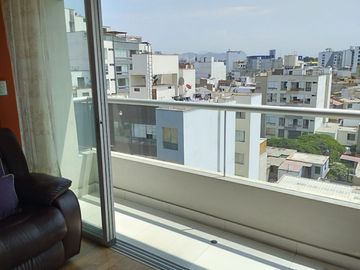VENTA DE HERMOSO DPTO DUPLEX 190 M², 05 DORM.