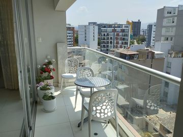 VENTA DE HERMOSO DPTO DUPLEX 190 M², 05 DORM.