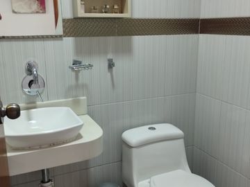 VENTA DE HERMOSO DPTO DUPLEX 190 M², 05 DORM.