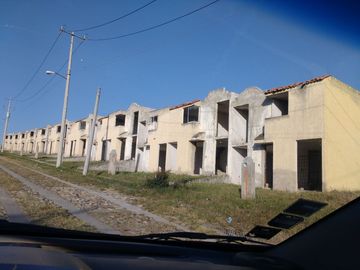CONDOMINIO HORIZONTAL EN CONSTRUCCION, VIGILANCIA 24HRS, EN OBRA GRIS, CON EXCELENTES VISTAS, MUY CERCA DE CENTROS COMERCIALES IMPORTANTES A POCOS MET