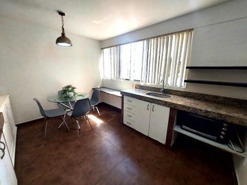 VENDO LINDO PENTHOUSE + TERRAZA EXCELENTE UBICACIÓN A 3 CUADRAS DEL MLC. CISNEROS