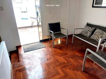 VENDO LINDO PENTHOUSE + TERRAZA EXCELENTE UBICACIÓN A 3 CUADRAS DEL MLC. CISNEROS
