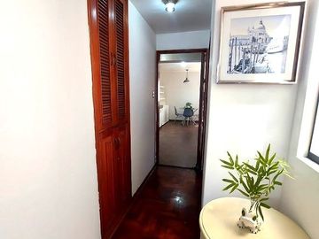VENDO LINDO PENTHOUSE + TERRAZA EXCELENTE UBICACIÓN A 3 CUADRAS DEL MLC. CISNEROS