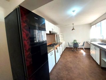 VENDO LINDO PENTHOUSE + TERRAZA EXCELENTE UBICACIÓN A 3 CUADRAS DEL MLC. CISNEROS