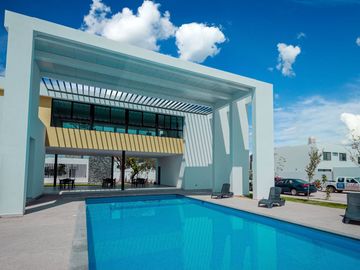 CASA DE ENTREGA INMEDIATA CON TERRENO EXCEDENTE A 8 MIN DE PARQUE TANGAMANGA SAN LUIS POTOSI