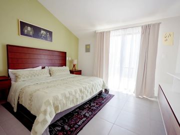 CASA DE ENTREGA INMEDIATA CON TERRENO EXCEDENTE A 8 MIN DE PARQUE TANGAMANGA SAN LUIS POTOSI
