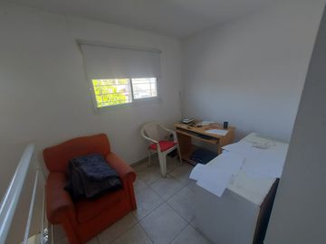 Casa 2 Ambientes Mas Taller en Venta en Barrio General Pueyrredon
