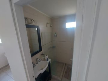 Casa 2 Ambientes Mas Taller en Venta en Barrio General Pueyrredon