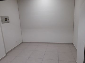 Oferta! Vendo local en Galería Galaxy Plaza en avenida  importante !