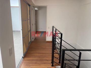 Venta de Amplio Duplex Vista A La Ciudad