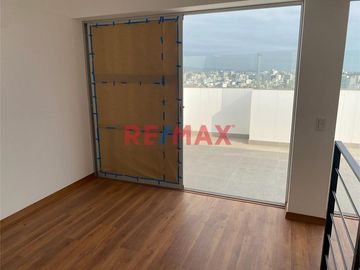 Venta de Amplio Duplex Vista A La Ciudad