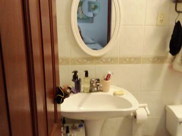 DEPARTAMENTO  PRIMER PISO , EXCELENTE DISTRIBUCION,REMODELADO,PRADERAS DE LA MOLINA