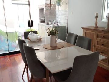 DEPARTAMENTO  PRIMER PISO , EXCELENTE DISTRIBUCION,REMODELADO,PRADERAS DE LA MOLINA