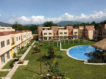 Casa en Venta con alberca, Alberca a 15 minutos de Cuernavaca en Emiliano Zapata