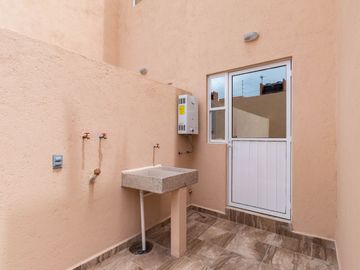 Casa en Venta con alberca, Alberca a 15 minutos de Cuernavaca en Emiliano Zapata