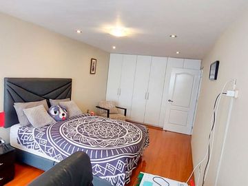 Venta de Casa Dúplex En Primer Piso Tipo Casa Límite Con Miraflores