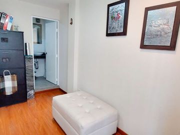Venta de Casa Dúplex En Primer Piso Tipo Casa Límite Con Miraflores