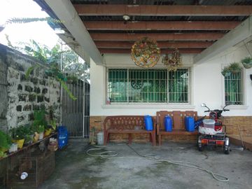 410 SQM HOUSE FOR SALE - MOONWALK PARANAQUE