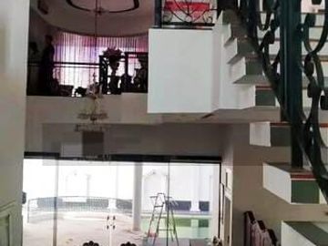 Rumah Manyar Kertoadi Mulyorejo Surabaya