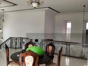 Rumah Manyar Kertoadi Mulyorejo Surabaya