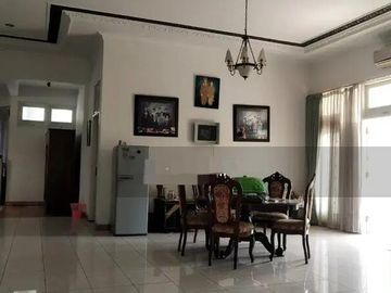 Rumah Manyar Kertoadi Mulyorejo Surabaya