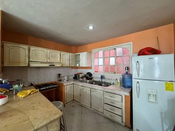 Edificio rentero en venta en el centro de Loja