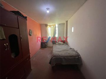 Venta De Casa En Buenos Aires Sur- Doble Frente-371M2