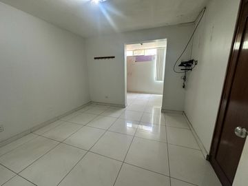 Se Vende Casa En Esquina Urb. El Trebol Cerca A Plaza Norte. RDM