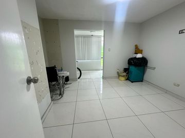 Se Vende Casa En Esquina Urb. El Trebol Cerca A Plaza Norte. RDM