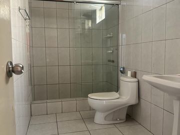 Se Vende Casa En Esquina Urb. El Trebol Cerca A Plaza Norte. RDM