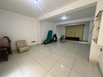 Se Vende Casa En Esquina Urb. El Trebol Cerca A Plaza Norte. RDM