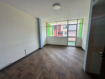 Se Vende Casa En Esquina Urb. El Trebol Cerca A Plaza Norte. RDM