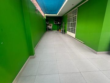 Se Vende Casa En Esquina Urb. El Trebol Cerca A Plaza Norte. RDM