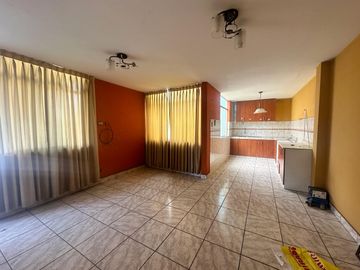 Se Vende Casa En Esquina Urb. El Trebol Cerca A Plaza Norte. RDM