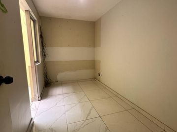 Se Vende Casa En Esquina Urb. El Trebol Cerca A Plaza Norte. RDM