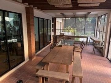 VILLA IN CALATAGAN with SWIMMING POOL FOR SALE!