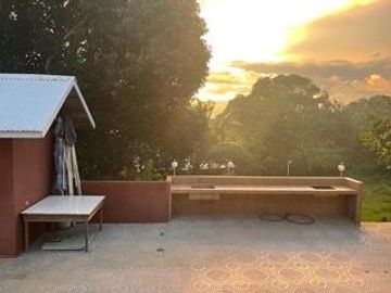 VILLA IN CALATAGAN with SWIMMING POOL FOR SALE!